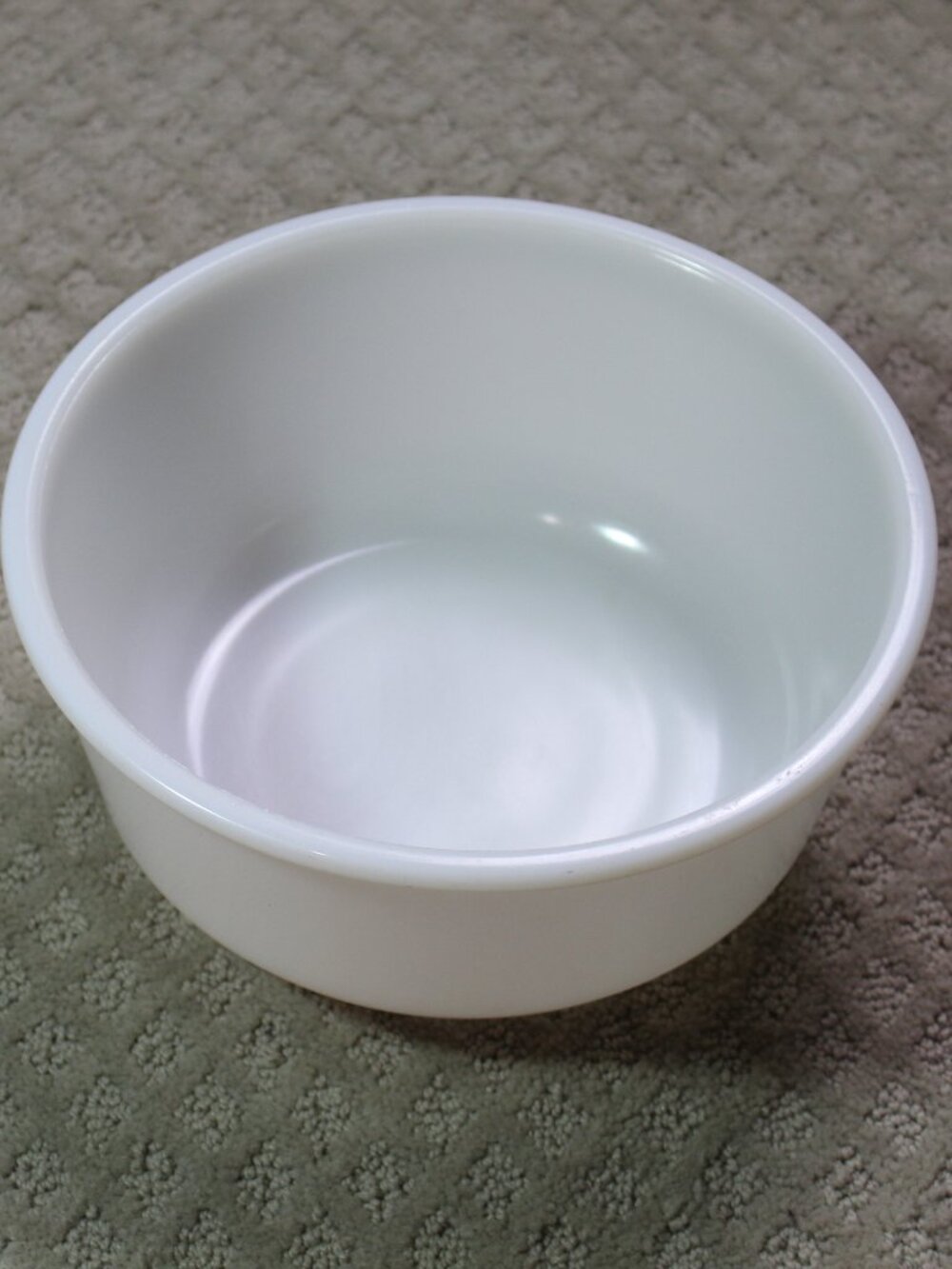 Vintage Heavy 9" White Milk Glass Mixing Bowl Pebble Bottom No Markings
